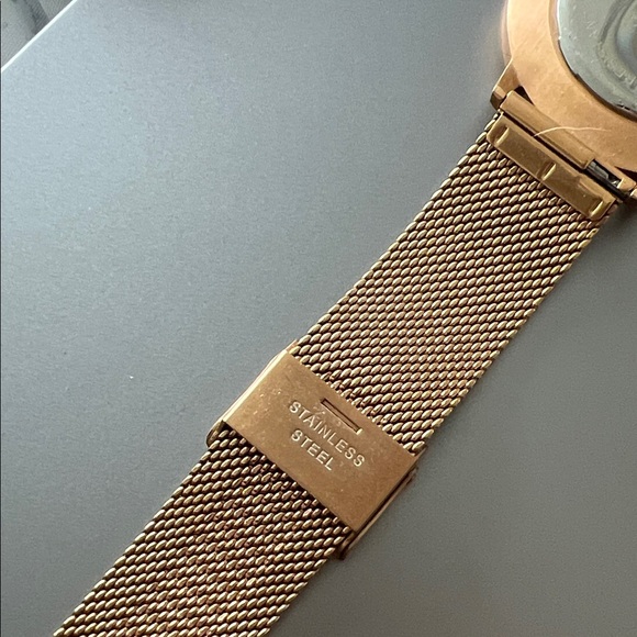 MVMT Marble Watch - Needs Battery/Repair - Picture 4 of 7